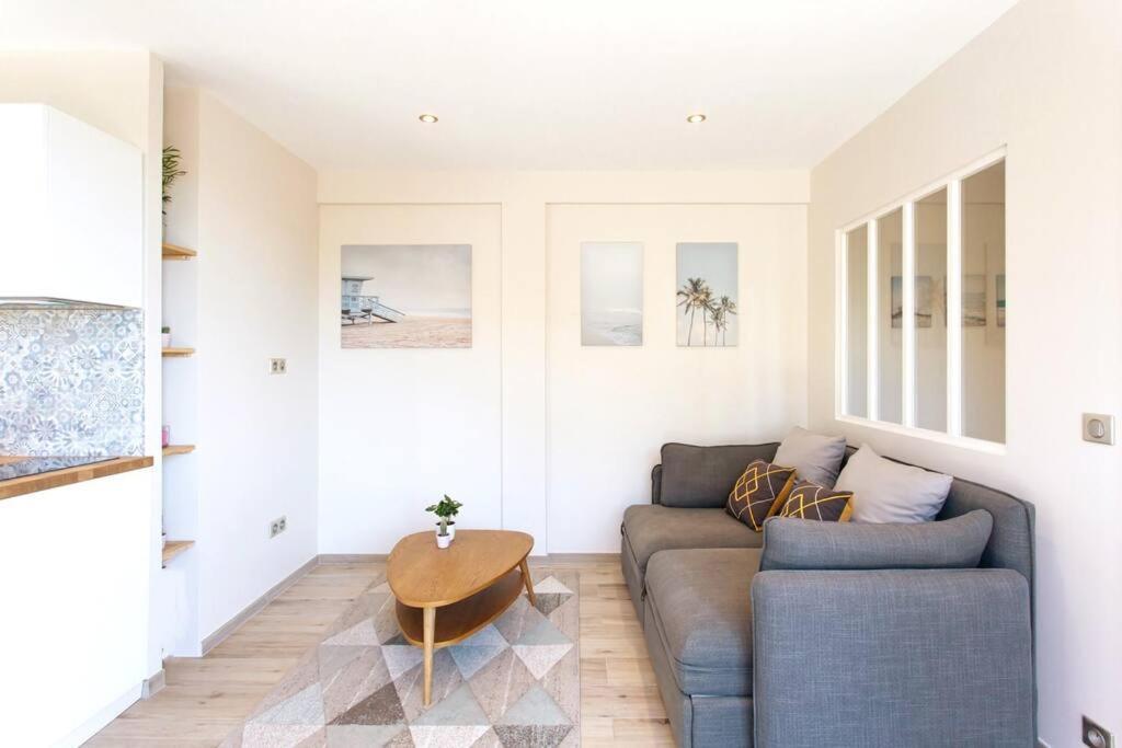 L36 Sea View Terrace 10min Walking To Sea/parking & Ac Appartamento